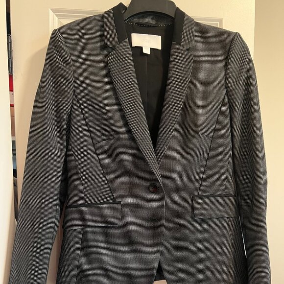 Hugo Boss Black/White Suit and Dress! - Picture 1 of 4